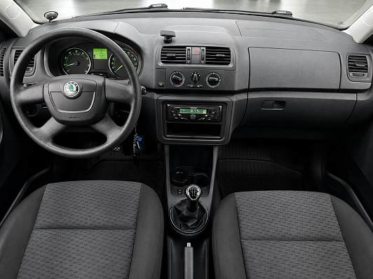 Skoda Fabia Fresh, 2011 года, пробег 83369 км