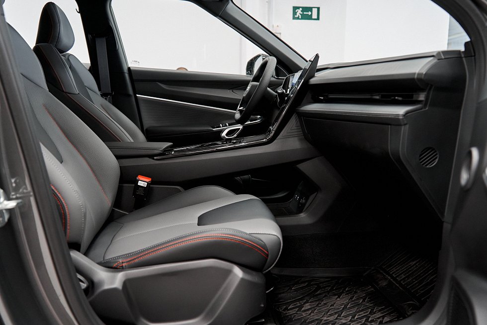 Geely Cityray Флагман, серый