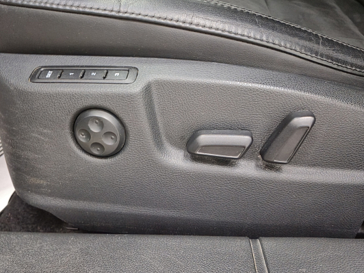 Skoda Superb, 2011 года, пробег 244818 км