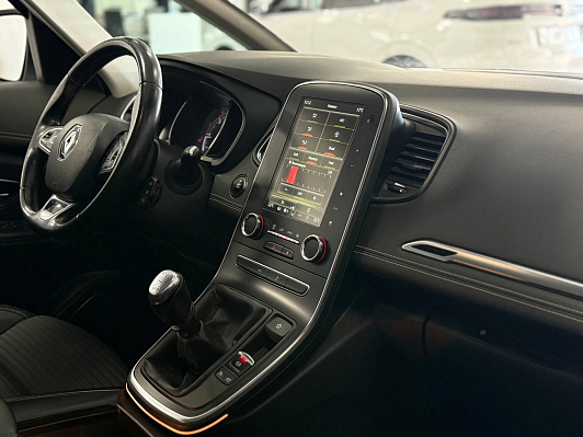Renault Scenic, 2019 года, пробег 155609 км