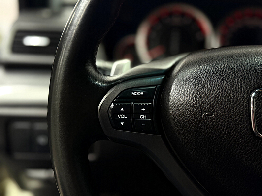 Honda Accord, 2011 года, пробег 204402 км