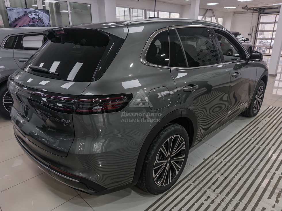 Geely EX5 EM-i Макс, серый