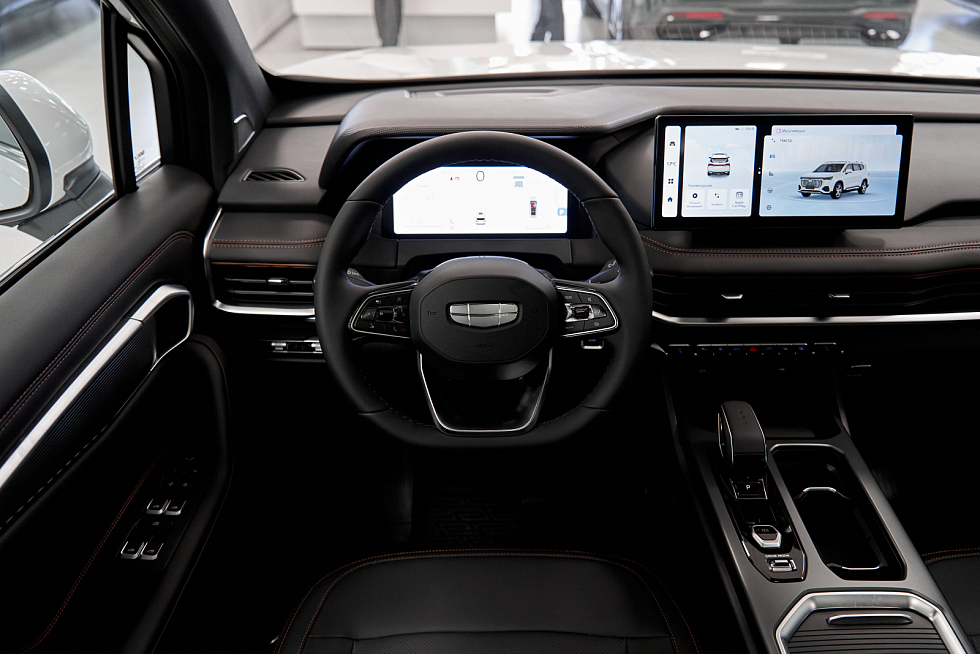 Geely Okavango Flagship, белый