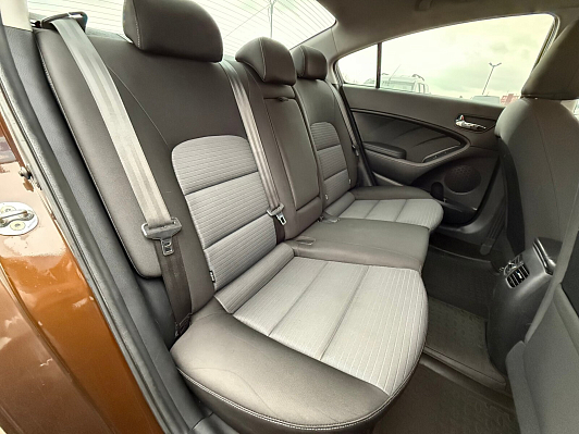 Kia Cerato Luxe, 2015 года, пробег 214458 км