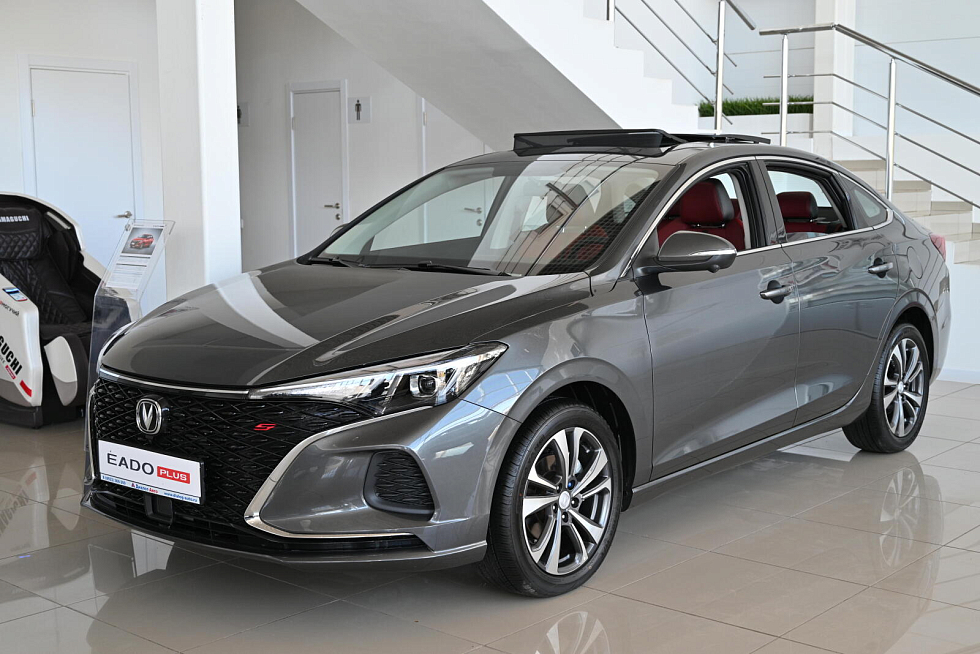 Changan Eado Plus Tech, серый