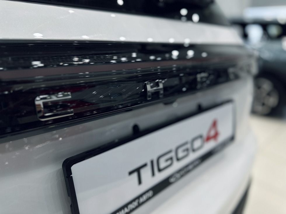 Chery Tiggo 4 MT Line, серебряный