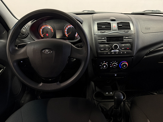 Lada (ВАЗ) Granta Luxe, 2019 года, пробег 84000 км