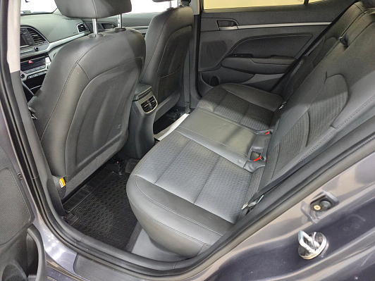 Hyundai Elantra Comfort + Style + High-Tech, 2017 года, пробег 99074 км
