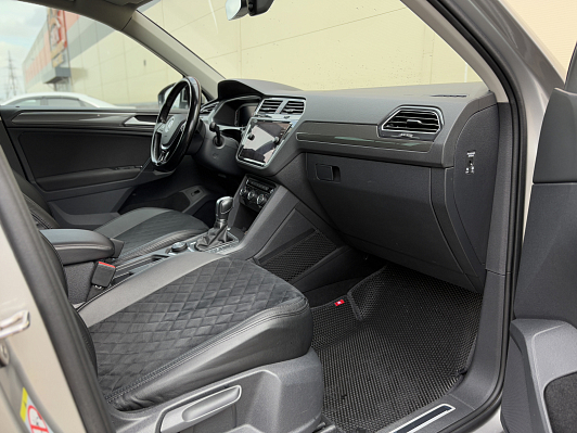 Volkswagen Tiguan, 2019 года, пробег 117212 км