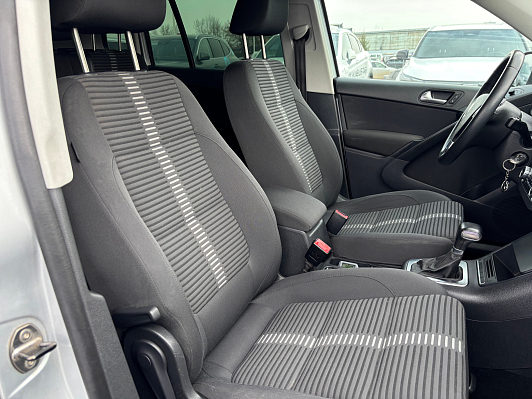 Volkswagen Tiguan Track&Field, 2010 года, пробег 235583 км
