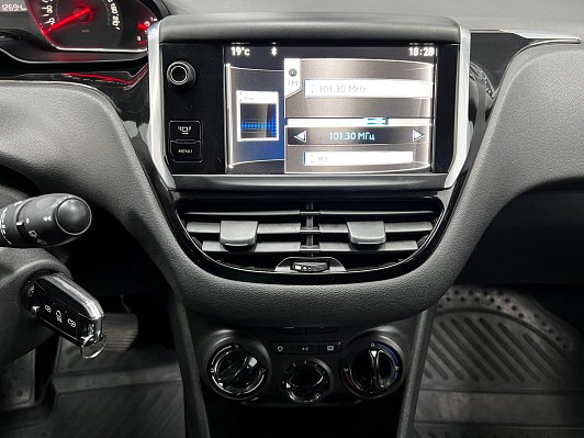 Peugeot 208 Active, 2013 года, пробег 123739 км
