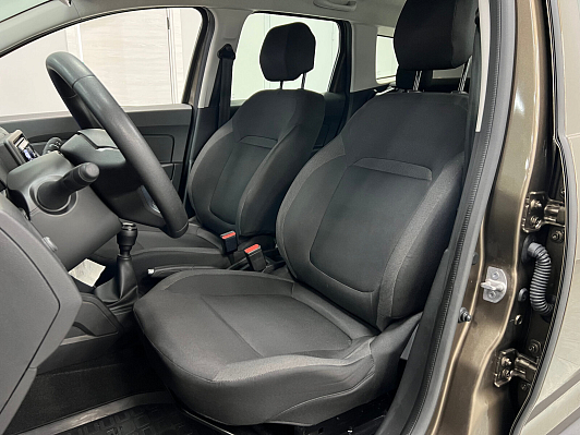 Renault Duster Access, 2021 года, пробег 66000 км