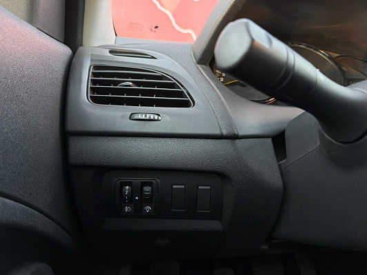 Renault Fluence, 2012 года, пробег 172166 км