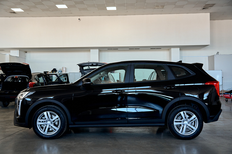 Haval Jolion Комфорт, черный