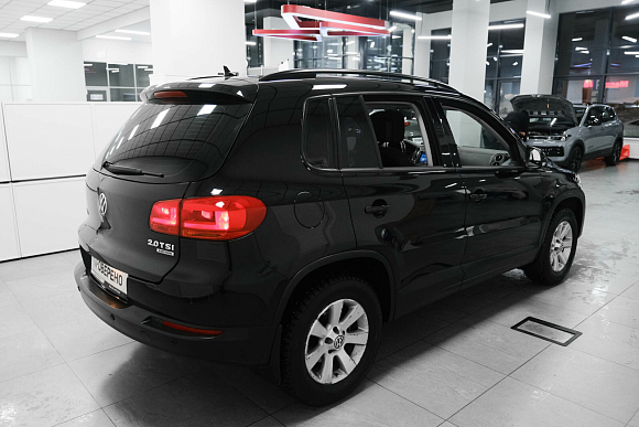 Volkswagen Tiguan Avenue, 2013 года, пробег 209000 км