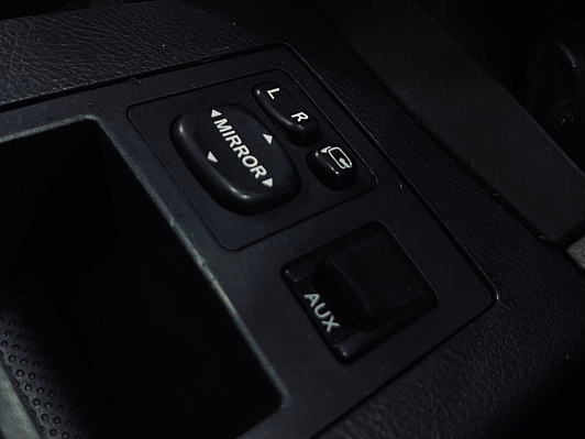 Toyota RAV4 Луна, 2009 года, пробег 293500 км