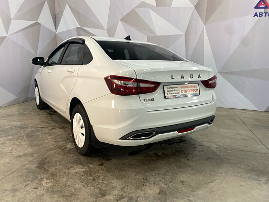 Lada (ВАЗ) Vesta, 2023 года, пробег 30654 км