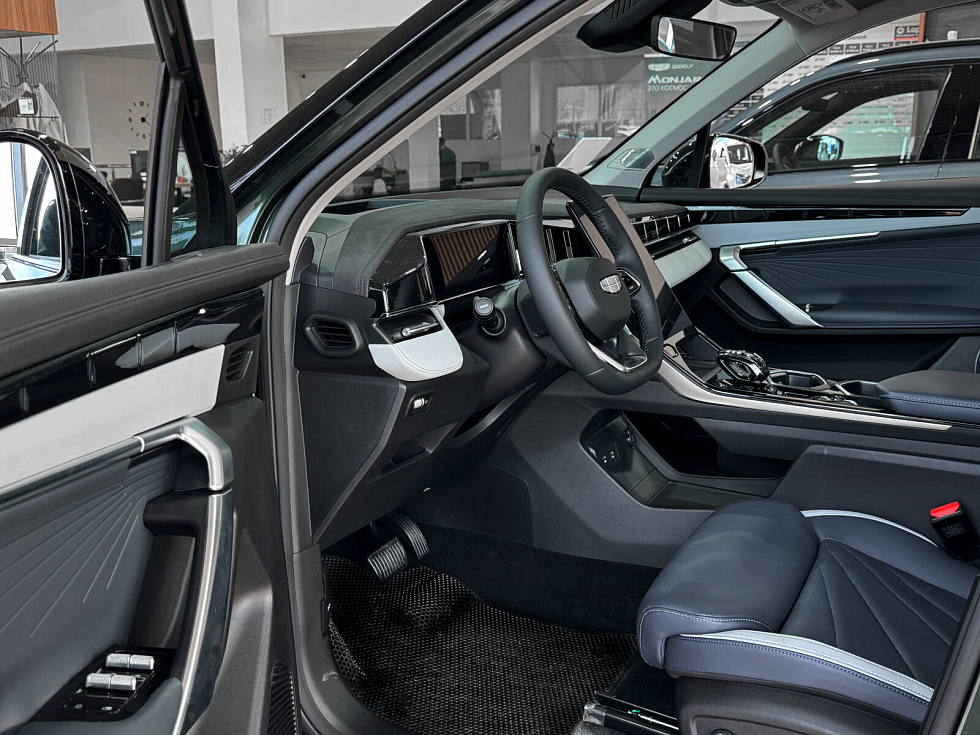 Geely Atlas Флагман, зеленый