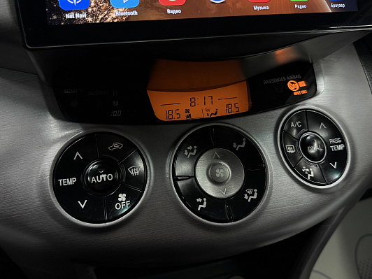 Toyota RAV4 Луна+, 2007 года, пробег 304500 км