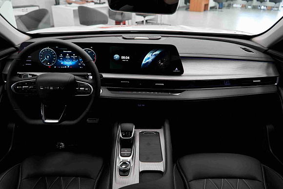 Chery Arrizo 8 Active, зеленый