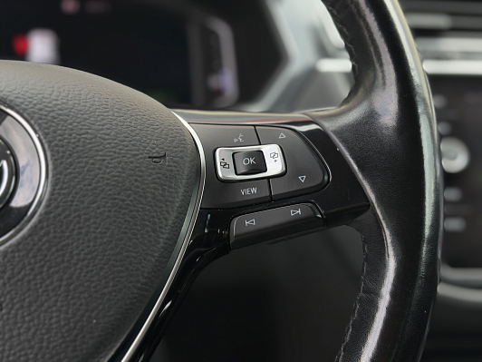 Volkswagen Tiguan, 2019 года, пробег 117212 км
