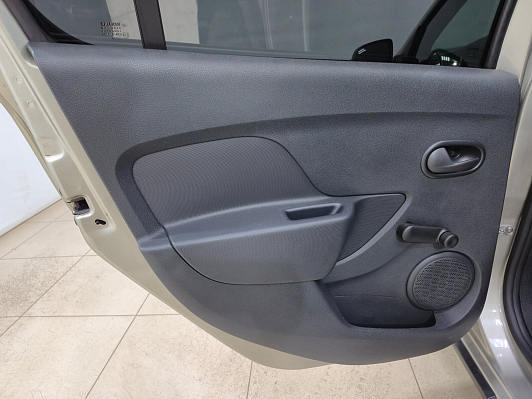 Renault Sandero Stepway Life, 2020 года, пробег 25780 км