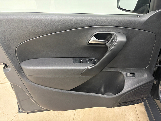 Volkswagen Polo, 2014 года, пробег 182036 км