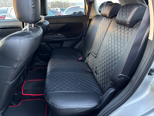 Mitsubishi Outlander Intense+, 2019 года, пробег 103700 км