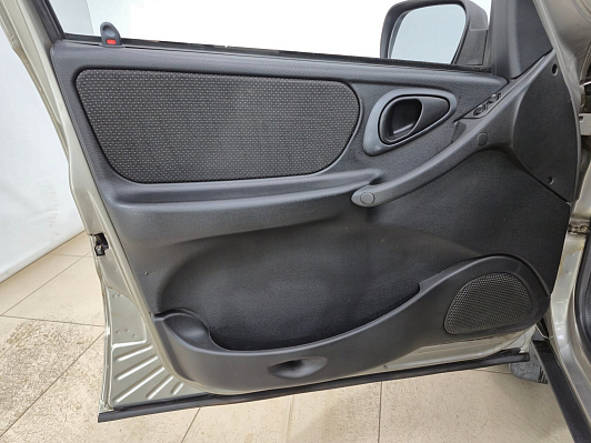 Chevrolet Niva LE, 2010 года, пробег 108307 км