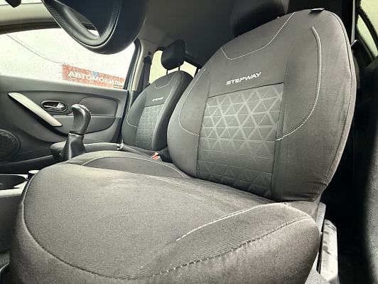 Renault Sandero Privilege, 2015 года, пробег 74000 км