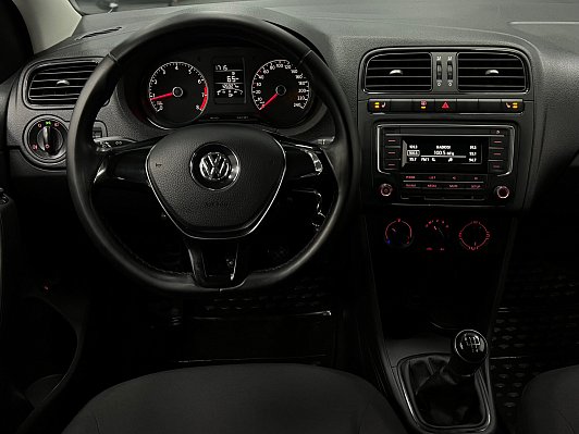 Volkswagen Polo Trendline, 2017 года, пробег 127000 км