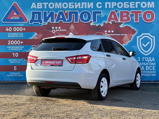 Lada (ВАЗ) Vesta Luxe, 2021 года, пробег 127135 км