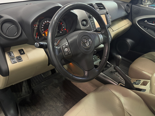 Toyota RAV4, 2010 года, пробег 178807 км