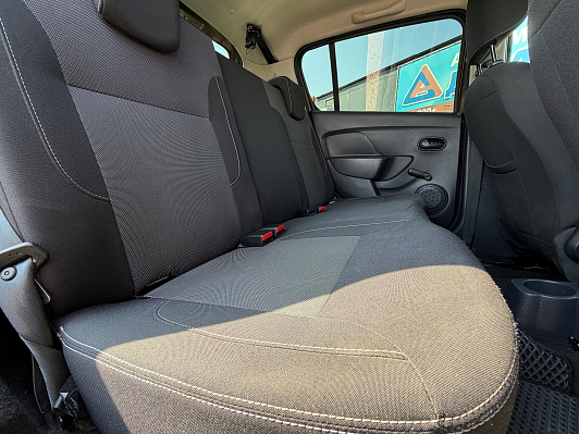 Renault Sandero Stepway Life, 2020 года, пробег 81000 км