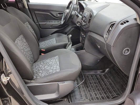 Lada (ВАЗ) XRAY Comfort, 2018 года, пробег 148000 км