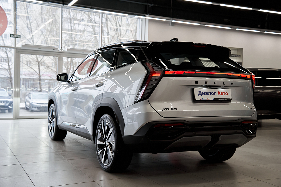 Geely Atlas Flagship Sport, серый
