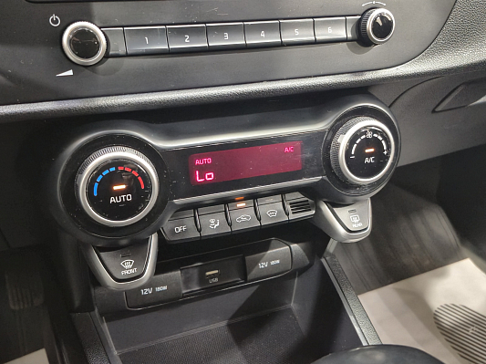 Kia Rio Style, 2021 года, пробег 149733 км