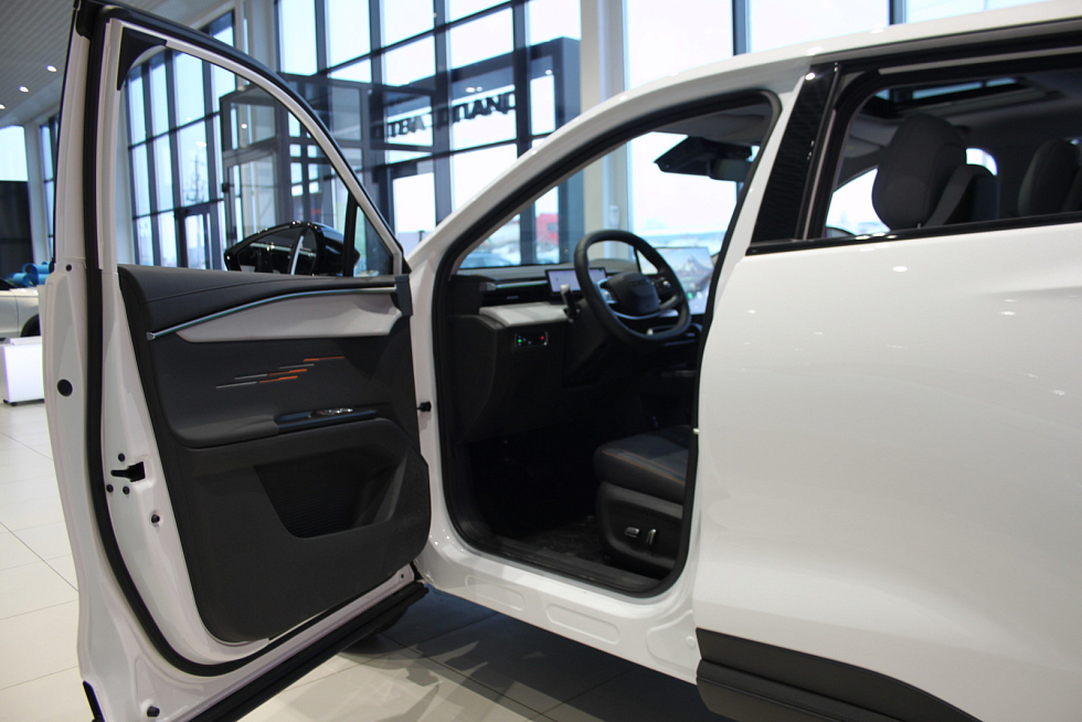 Omoda C5 Актив, белый