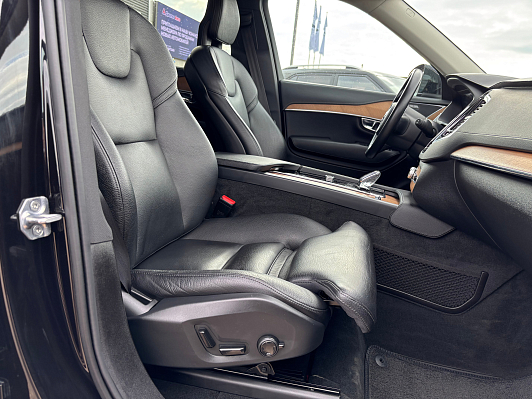 Volvo XC90 R-Design, 2020 года, пробег 80700 км