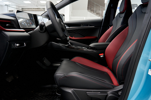 Geely Coolray Comfort, голубой