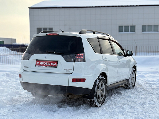 Mitsubishi Outlander Intense, 2011 года, пробег 267000 км