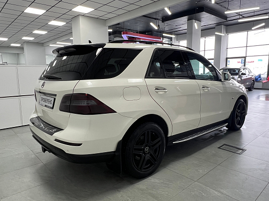 Mercedes-Benz M-Класс, 2011 года, пробег 245000 км