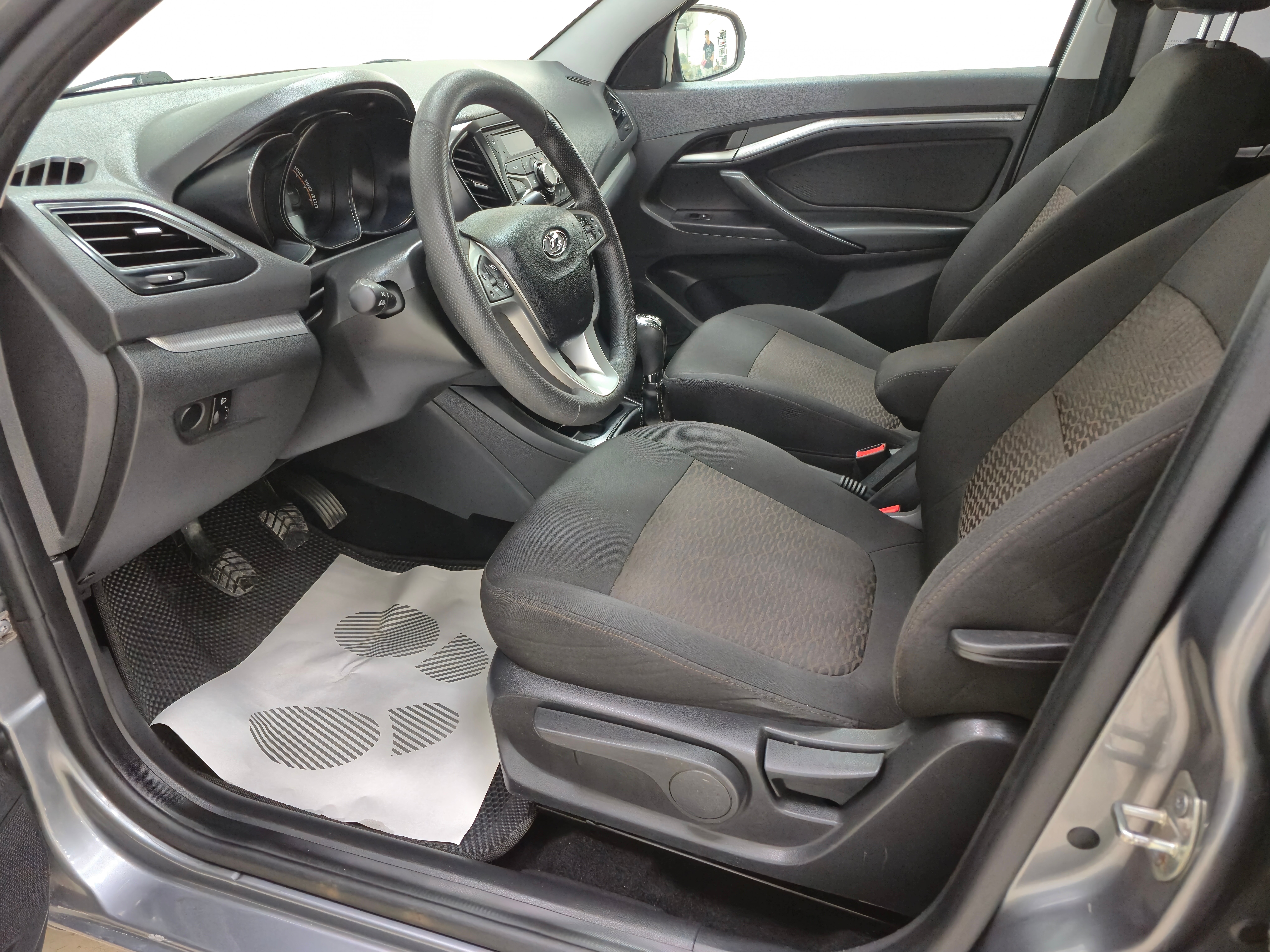 Lada (ВАЗ) Vesta Comfort, 2018 года, пробег 132156 км