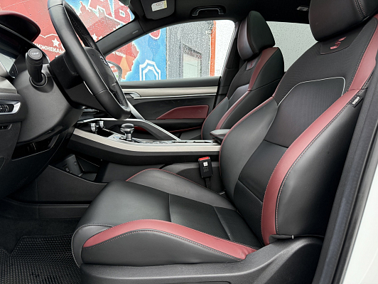 Geely Coolray Flagship, 2023 года, пробег 27055 км