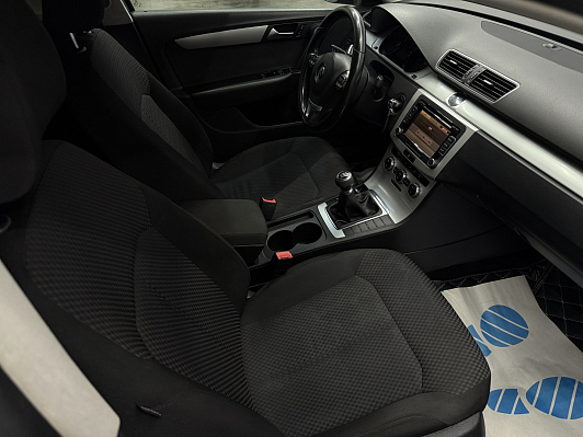 Volkswagen Passat Trendline, 2012 года, пробег 223900 км