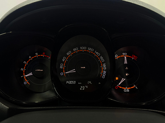 Lada (ВАЗ) Vesta Comfort Multimedia, 2018 года, пробег 142975 км