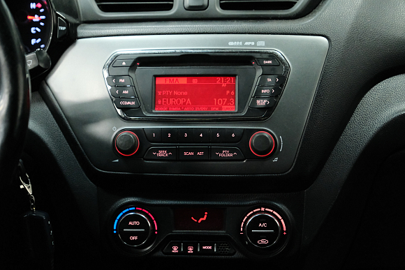 Kia Rio Prestige, 2013 года, пробег 190900 км