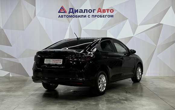 Hyundai Solaris Специальная Серия "10 лет", 2021 года, пробег 75000 км
