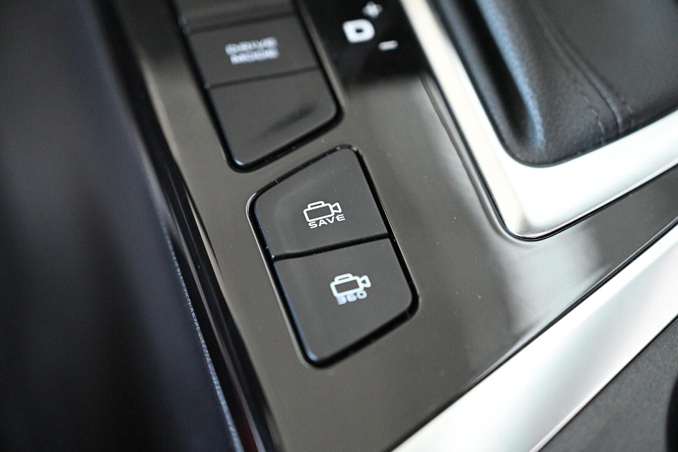 Changan Eado Plus DLX, серебряный