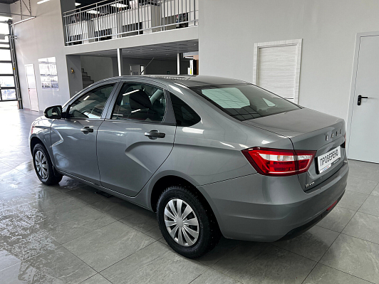 Lada (ВАЗ) Vesta 50 Anniversary, 2018 года, пробег 175000 км